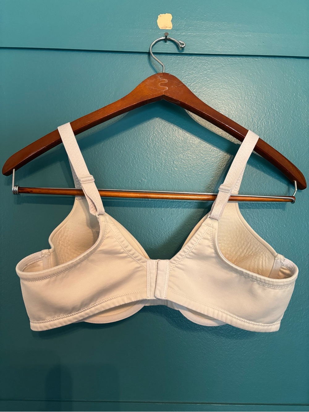 Vanity Fair Illumination Ivory Full Figure Underwire T-Shirt Bra Size 38C - Picture 3 of 6